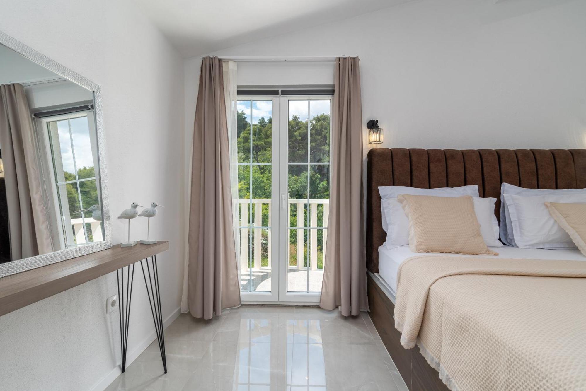 Apartment Katarina Трогир Екстериор снимка
