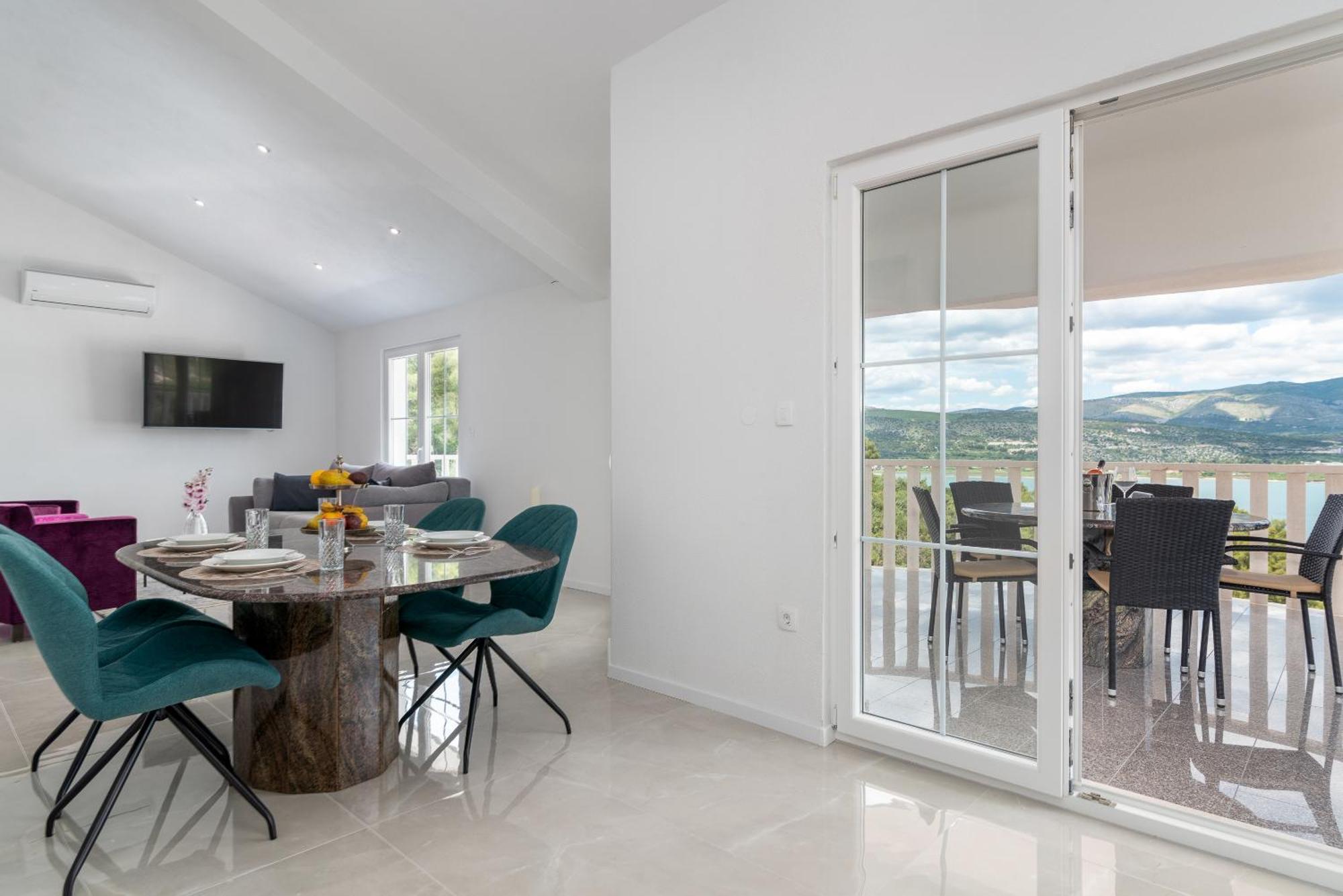 Apartment Katarina Трогир Екстериор снимка