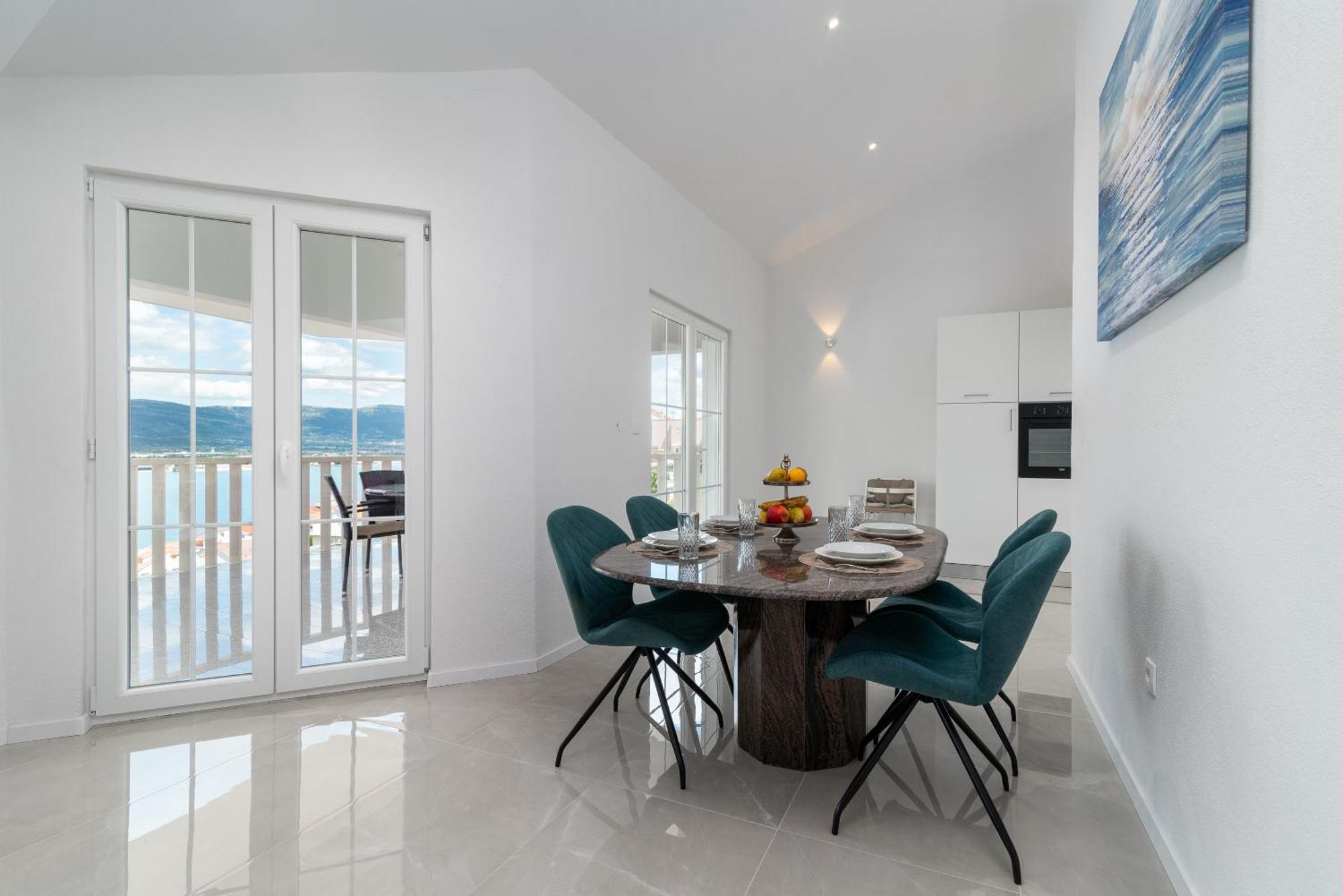Apartment Katarina Трогир Екстериор снимка