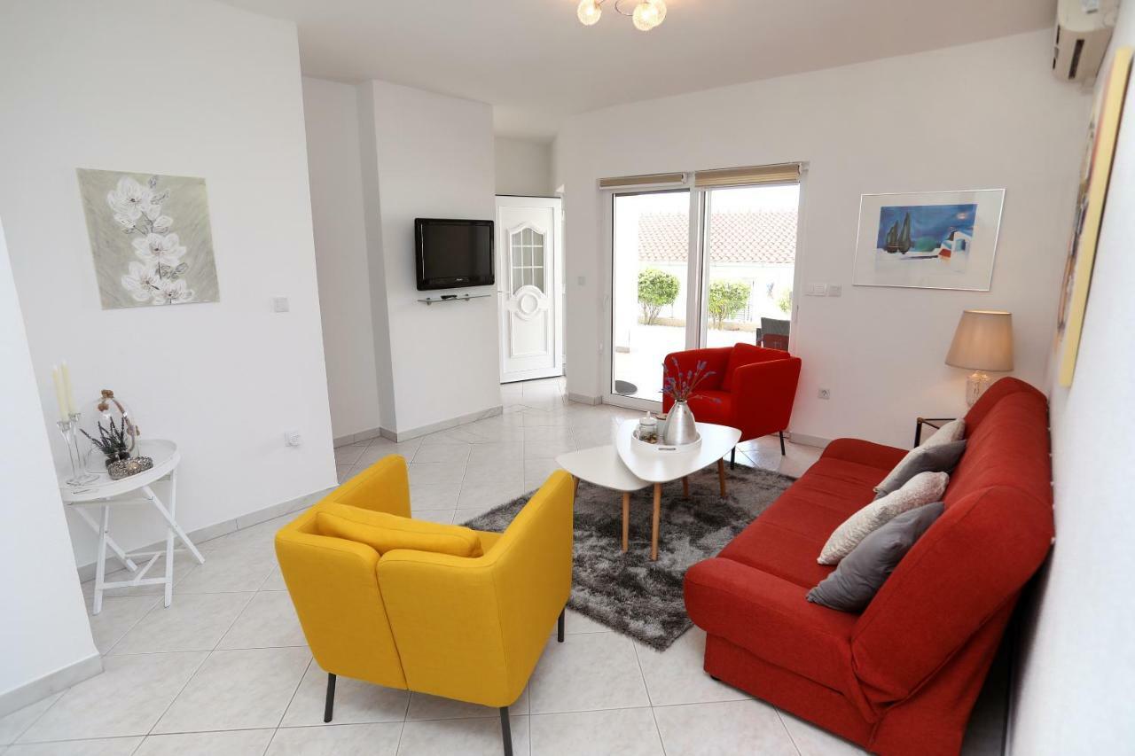 Apartment Katarina Трогир Екстериор снимка
